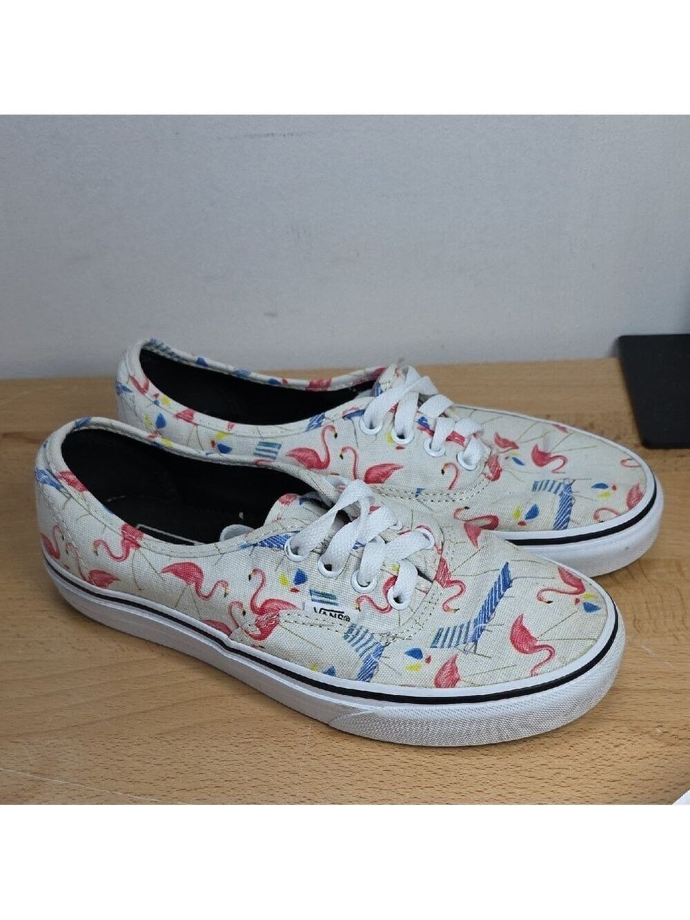 Vans Women 7 Flamingo Pattern Sneakers - White and Pink